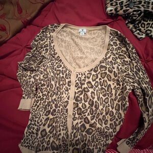 Leopard sweater